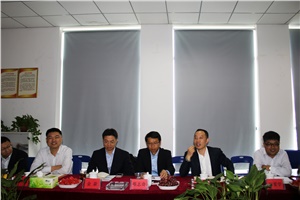 南方匯通集團總經理蔡總、時代沃頓總經理金總、時代工塑總經理鄭總等領導一行蒞臨株洲宏大
